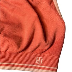 🏷️ 2 for 15 Y2k Tommy Hilfiger sports bra